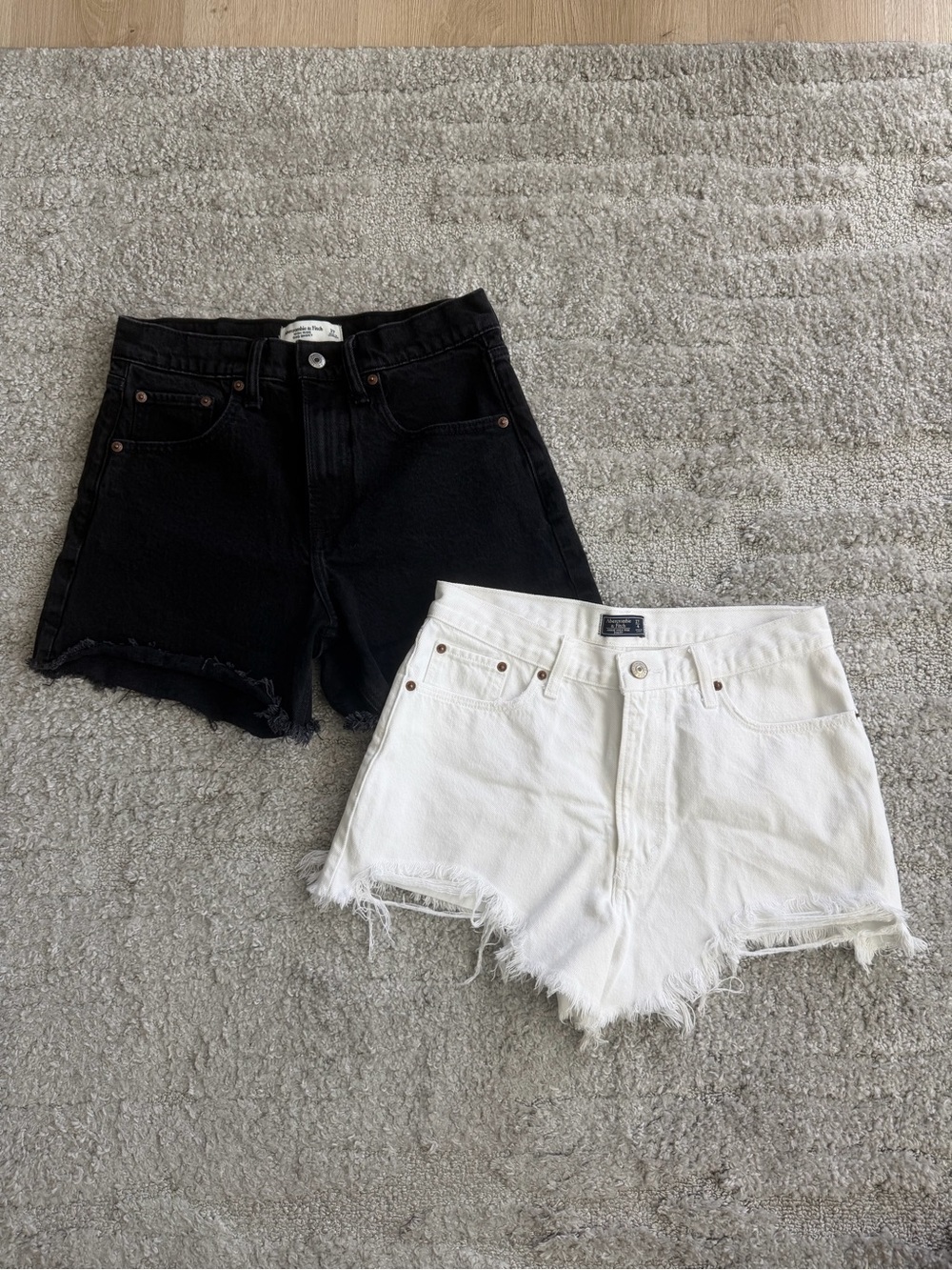 EUC Abercrombie & Fitch size 27 Short bundle